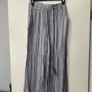 Flowy pants. Medium.